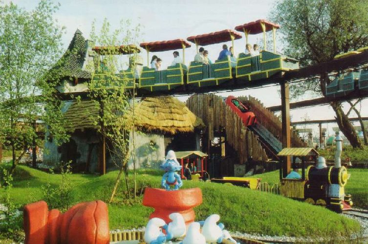 CP - Le village des schtroumpfs 2
